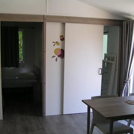 Kamp alanı Camping De La Fouquerie 3*